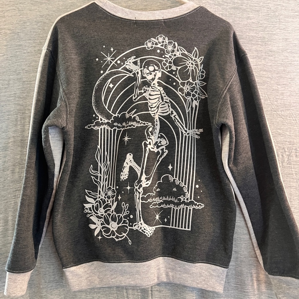 Eternal Dreamer cute Skeleton Crewneck-soft and a not too big-not too tight!